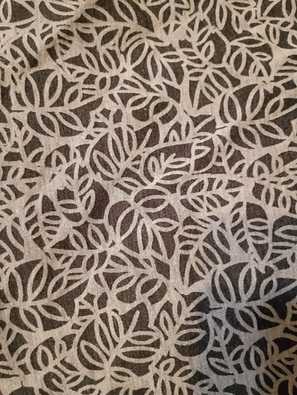 Lightweight Leaf-Print Layered Mini Skirt in White and Charcoal - Picture 5 of 5
